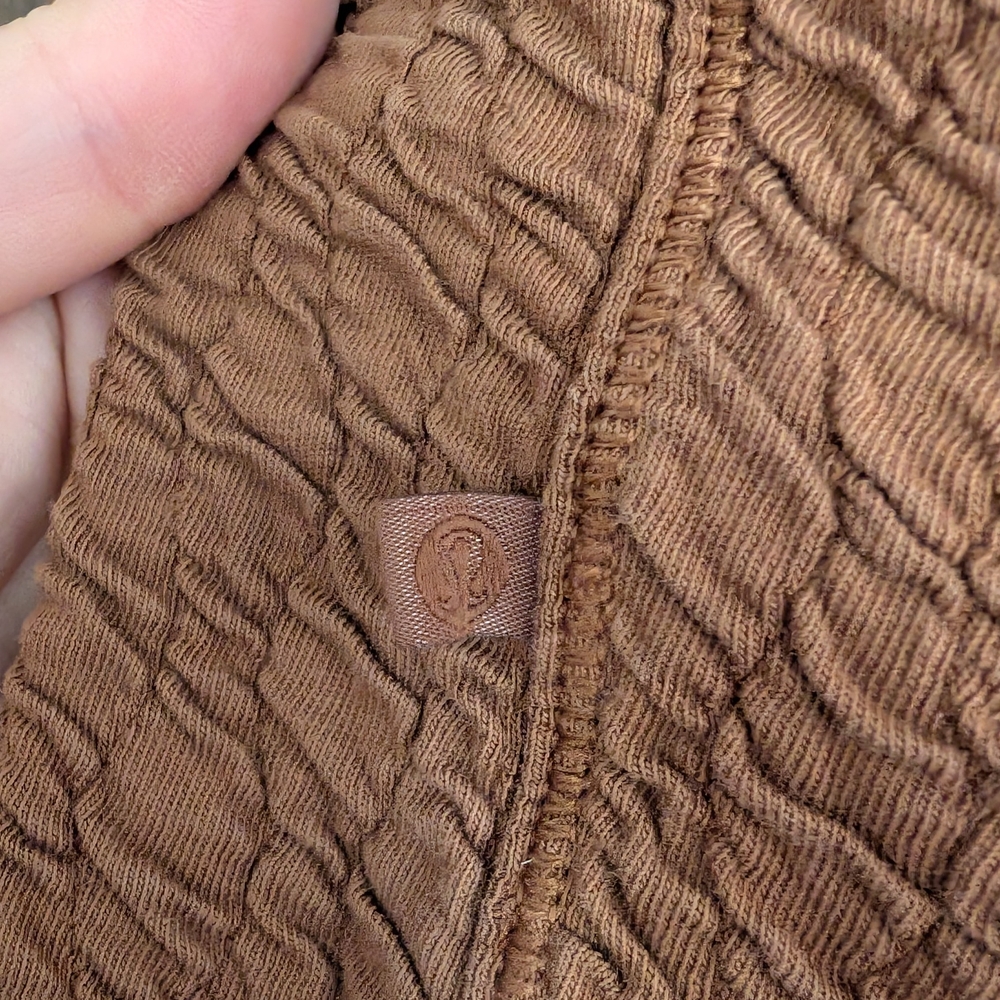 Lululemon Rippled V-Neck Pullover - Picture 9 of 9